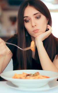 Entenda como o estresse afeta o apetite