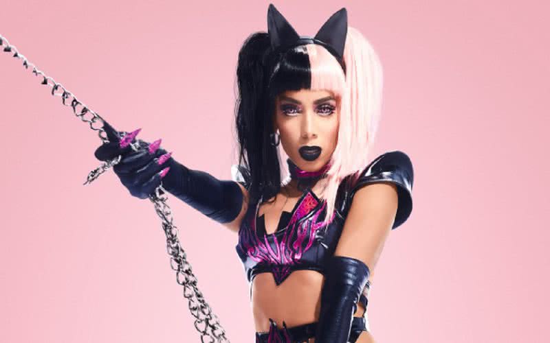 Anitta poderia usar seu “Modo Turbo” para uma causa essencial: estimular a vacinação contra a Covid-19 - Instagram/@anitta