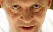 Anthony Hopkins como o psicopata Hannibal Lecter no filme "O Silêncio dos Inocentes" (1991) - Divulgação/Orion Pictures