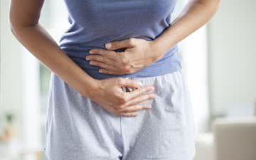 Diversas teorias relacionam o efeito positivo da alimentação sobre a progressão e a agressividade da endometriose - iStock
