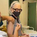 Fernanda Montenegro e outros famosos já tomaram a primeira dose da vacina contra Covid-19 - Reprodução / Twitter