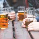 Nos Estados Unidos, a idade legal de compra para produtos com nicotina e álcool em todos os estados é de 21 anos - iStock