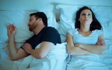 55% dos membros disseram que seus cônjuges são resistentes em experimentar coisas novas na cama - iStock