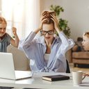 Grande parte das mães acaba se culpando quando as coisas dão errado - iStock