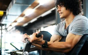 Saiba as diferenças entre hipertrofia muscular e definição e o que muda no treinamento - iStock