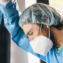 Profissionais de saúde estão experimentando altos níveis de sofrimento mental - iStock