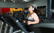 Qual queima mais calorias, corrida ou musculação? - iStock