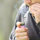 Dados apontam que, dos fumantes adultos, a maioria começou a fumar antes dos 18 anos - iStock