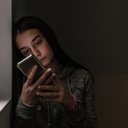 Pessoas realizam o cyberbullying pelo anonimato e por saber que não há punição - iStock