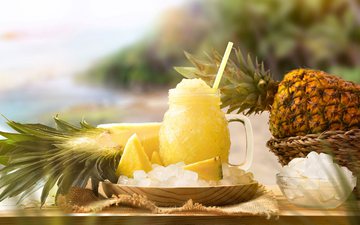 O abacaxi é ideal para ser consumido no verão, pois fortalece imunidade e contribui para a hidratação - iStock