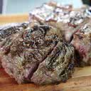 Pesquisadores descobriram que a carne bovina teve o efeito ambiental adverso mais significativo - iStock