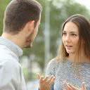 Quem pratica gaslighting mente e manipula para distorcer o senso de realidade, fazendo o outro perder a confiança - iStock