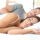 A conexão emocional que você tem com seu parceiro de cama também pode melhorar seu sono - iStock