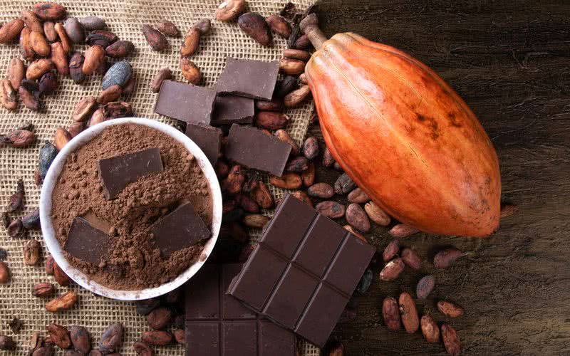 Consumir chocolate amargo pode melhorar vários fatores de risco importantes para doenças cardíacas - iStock