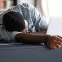 No popular, a procrastinação define o ato de "enrolar" para fazer as coisas - iStock