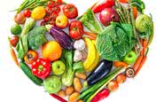 Frutas e vegetais são fontes abundantes de vitaminas e minerais que ajudam a prevenir doenças cardíacas - iStock