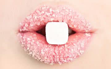O excesso de açúcar pode levar ao envelhecimento precoce da pele devido a um processo conhecido como glicação - iStock
