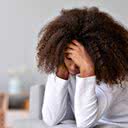 Ela está preocupada com o risco de gravidez pelo fato de ter engolido sêmen - iStock