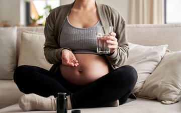 Antes de tomar medicamentos, durante a gravidez, é preciso conversar com um médico - iStock