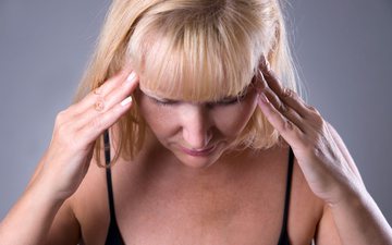 Ao contrário do que as teorias apostavam, os receptores de estrogênio no cérebro não são desligados após a menopausa - iStock