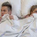 Sempre que esse som de pum acontece na cama causa enorme constrangimento - iStock