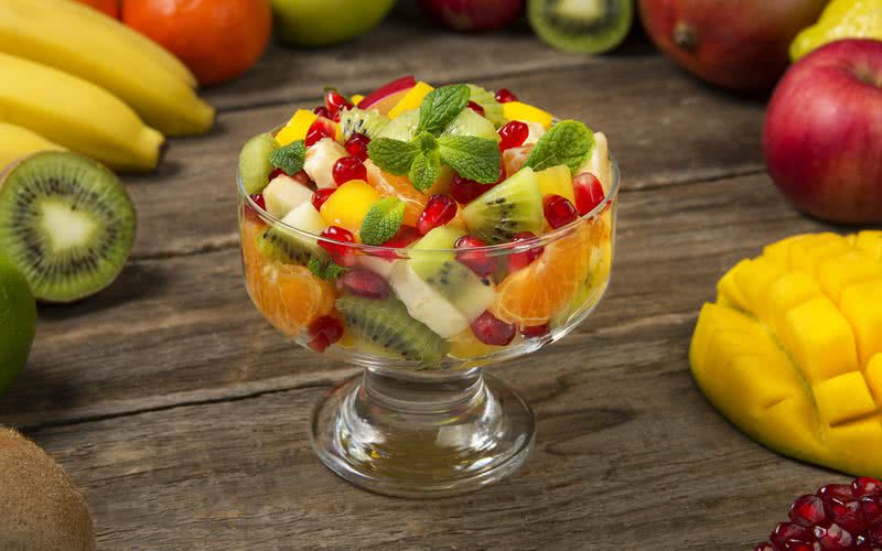 Além de saborosas, frutas são ótimas fontes de vitaminas e devem ser ingeridas, de preferência, in natura - iStock