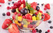 Ao fazer saladas de frutas, podemos escolher algumas que, quando combinadas, proporcionam benefícios específicos - iStock