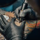 A crescente popularidade da tatuagem nos últimos anos coincidiu com aumento nas complicações relacionadas a ela - iStock