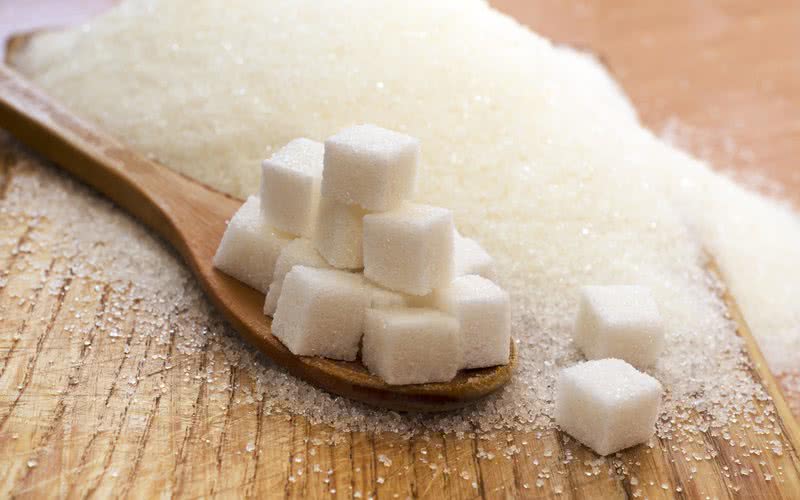 Veja como você pode reduzir o açúcar de maneira simples - iStock