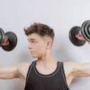 Procurar um profissional para fazer os exercícios é importante - iStock