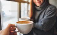Segundo o estudo, beber mais de seis xícaras de café por dia aumenta o risco de doenças cerebrais - iStock