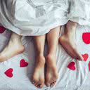 Algumas pesquisas apontam, talvez por causa de níveis mais altos de testosterona, que homens pensam mais em sexo - iStock
