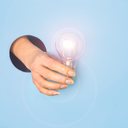 Avó põe amor familiar acima de seus princípios - iStock