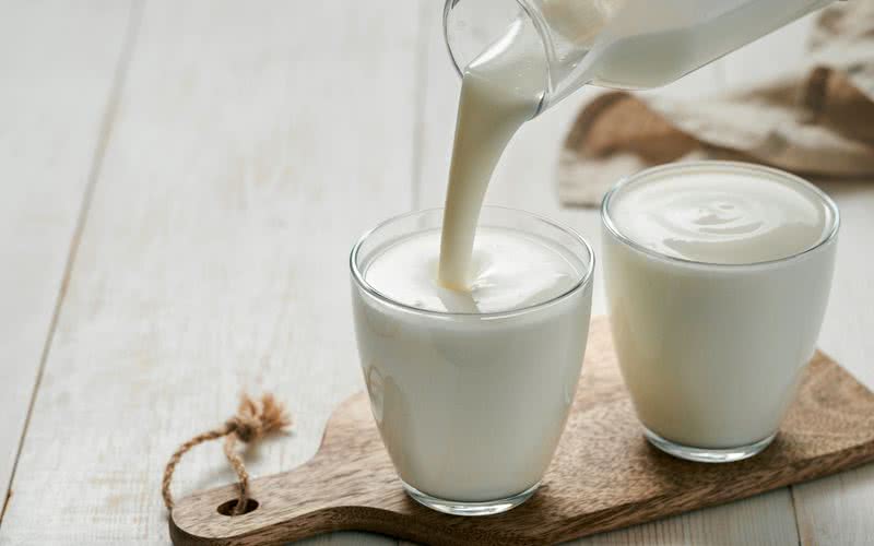 Iogurtes com probióticos ajudam a regular a digestão e defendem a saúde geral do trato digestivo - iStock