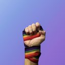 Expectativas da família e da sociedade podem ter impacto na forma como pessoas LGBTQIA+ se veem - iStock