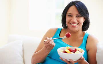 Frutas vermelhas, por exemplo, ajudam a manter o cérebro mais aguçado à medida que envelhecemos - iStock