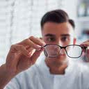 Lentes de contato mal utilizadas podem afetar a visão - iStock