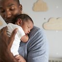 Pesquisa sugere que cuidem mais da saúde mental de ambos os pais - iStock