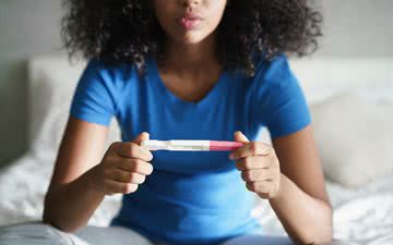 Para ocorrer uma gravidez, o sêmen precisa ser colocado dentro do canal vaginal - iStock