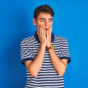 Ele está preocupado se a demora na ereção foi um problema pontual ou não - iStock