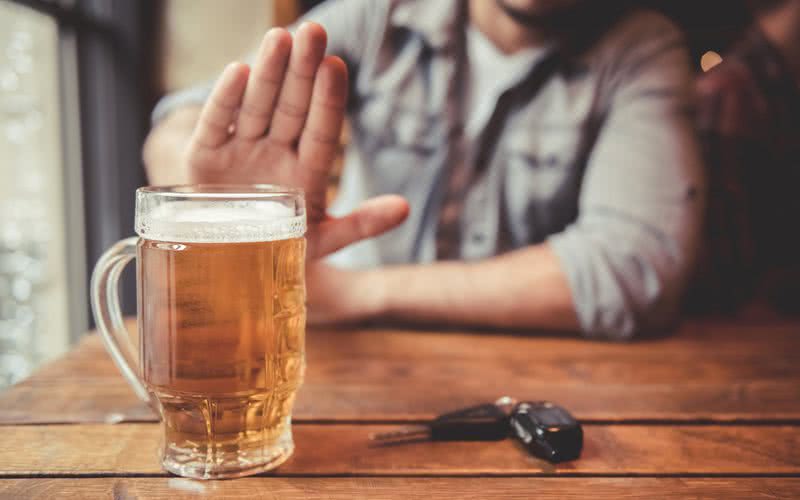 O álcool está presente em situações sociais, mas é fundamental saber administrar seu consumo - iStock