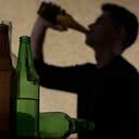 As bebidas alcoólicas agem diretamente sobre o Sistema Nervoso Central - iStock