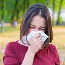 Algumas atitudes podem diminuir as crises e ajudar no controle das alergias de Primavera - iStock