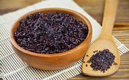 O consumo de arroz preto ajuda a evitar picos de glicose, ajudando quem tem diabetes ou pré-diabetes - iStock