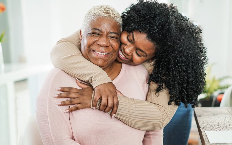 Nunca os jovens tiveram tão pouco apoio da família estendida e da comunidade quanto hoje em dia - iStock
