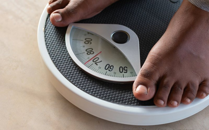 Excesso de gordura na região do baixo ventre pode interferir no tamanho? - iStock