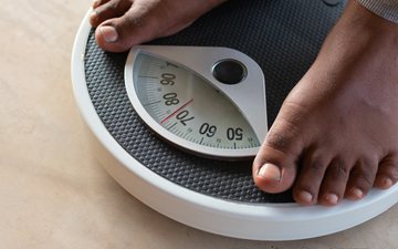 Excesso de gordura na região do baixo ventre pode interferir no tamanho? - iStock