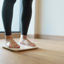 Certas situações podem interferir no seu peso corporal de maneira temporária ou duradoura - iStock