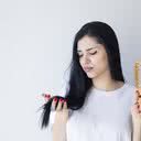 Em caso de quebra capilar, é preciso suspender todos os processos químicos por um tempo - iStock