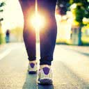 Fazer uma ou duas caminhadas de 10 ou 15 minutos ao dia traz benefícios significativos - iStock